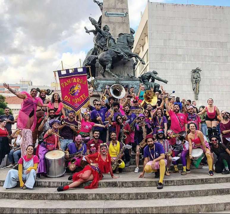 Grupo Fanfarra da Ponte em uma de suas apresentações.