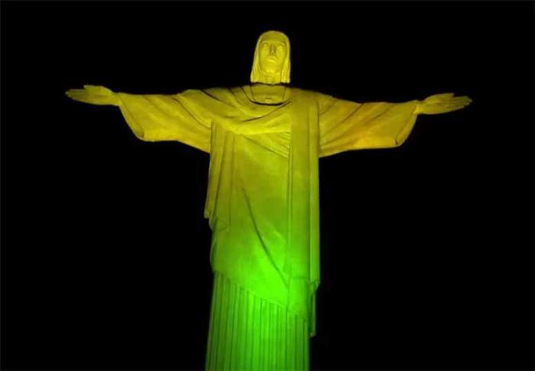 Cristo Redentor fará homenagem à Seleção Brasileira com cores verde e amarela –
