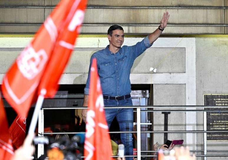 O presidente do governo espanhol, Pedro Sánchez, antecipou as eleições após os resultados das regionais de maio