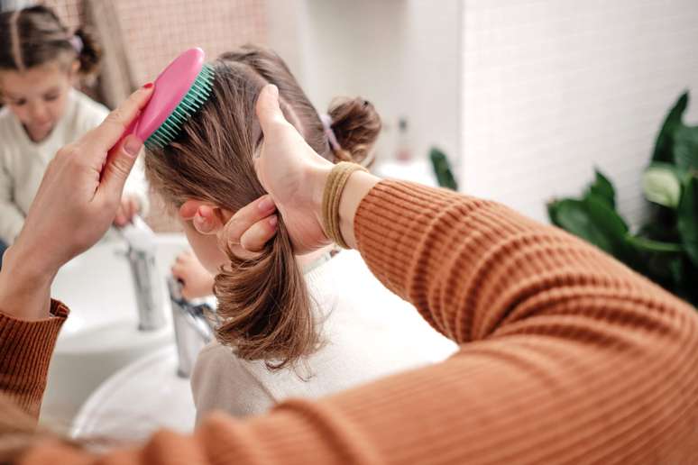 How to detangle baby’s hair without pain