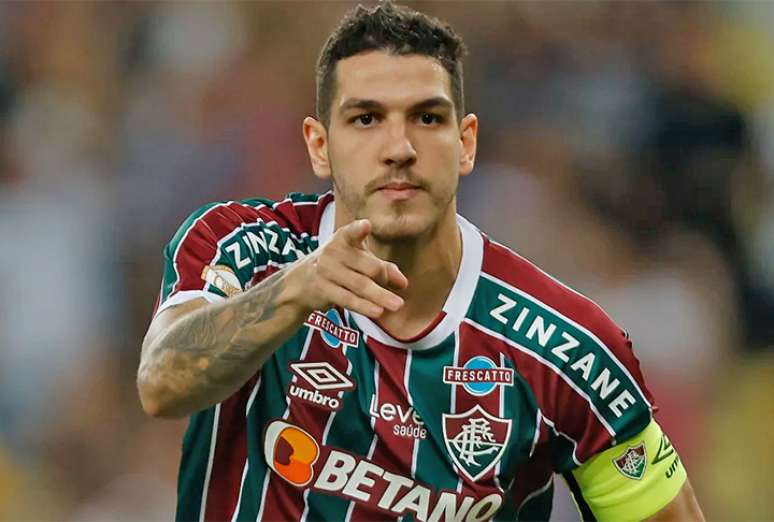 Nino foi alvo do Tigres, do México, em 2022, mas acabou ficando no Fluminense –