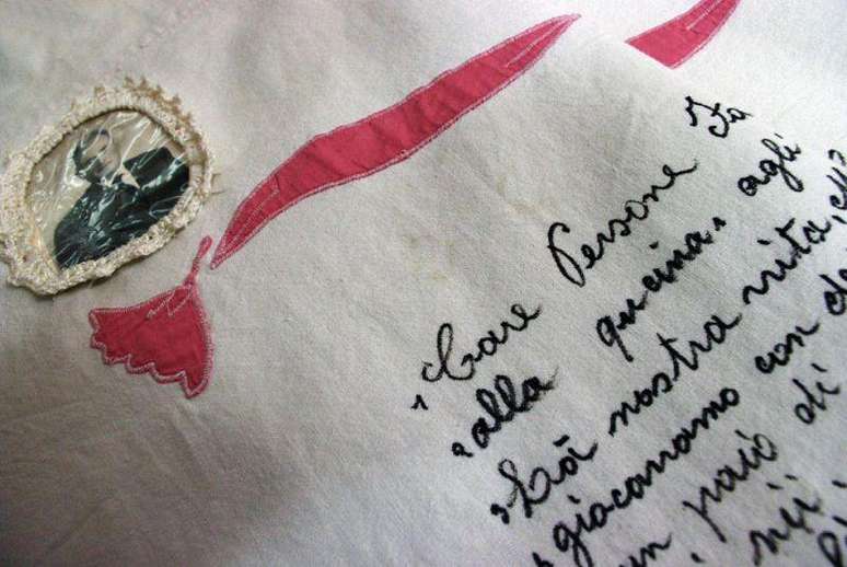 As longas linhas do di&aacute;rio s&atilde;o numeradas para n&atilde;o perder o fio da hist&oacute;ria