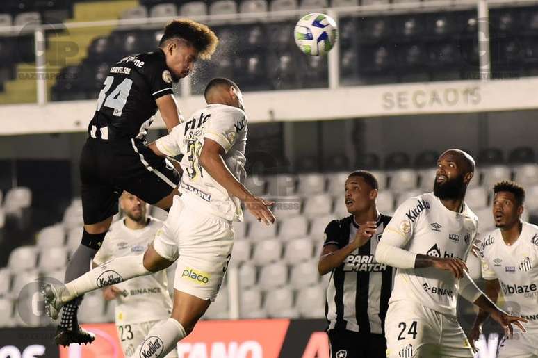 Em jogo morno, São Paulo fica no 0 x 0 com o líder Botafogo