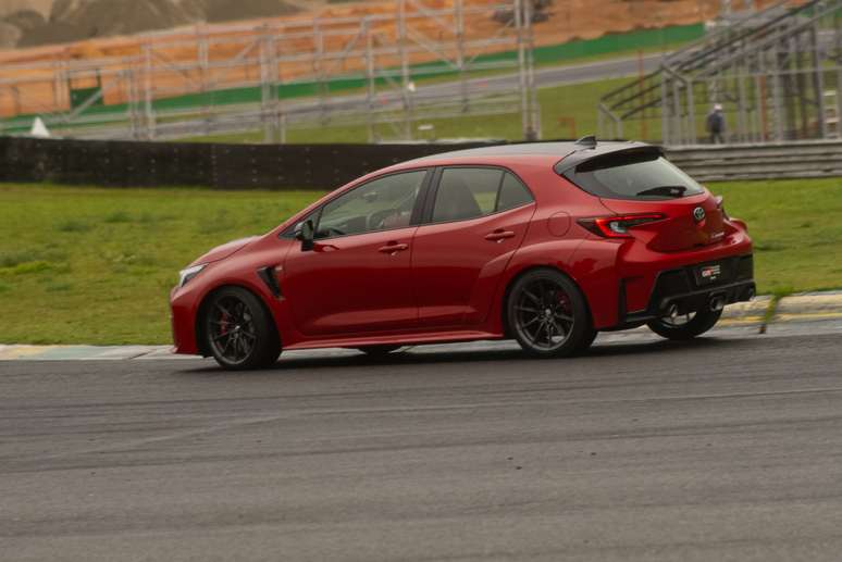 Toyota GR Corolla no circuito de Interlagos