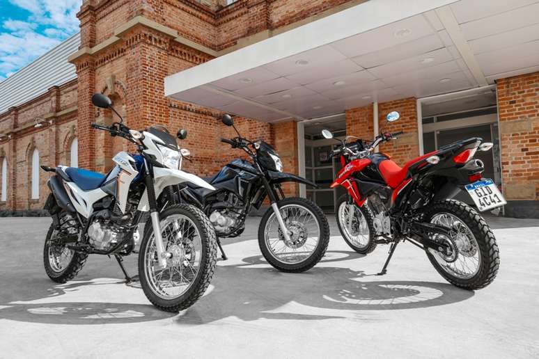 Honda NXR 160 Bros 2024 aposta em novas combinações de cores