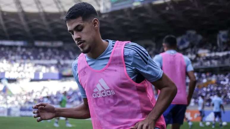 Lucas Oliveira será desfalque de Pepa para o fim de semana 