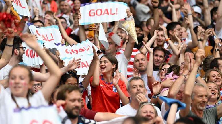 Na final feminina da Eurocopa de 2022, 87.192 torcedores lotaram o Estádio de Wembley — batendo o recorde histórico de público para uma final da Eurocopa (feminina ou masculina)