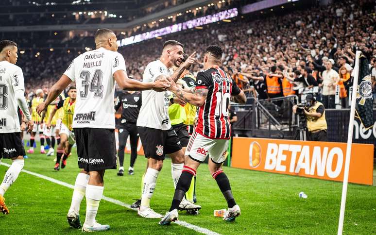 WESLEY SURPREENDE AO FALAR SOBRE CHAMADO DE LUXEMBURGO PRA CORINTHIANS x  SÃO PAULO 