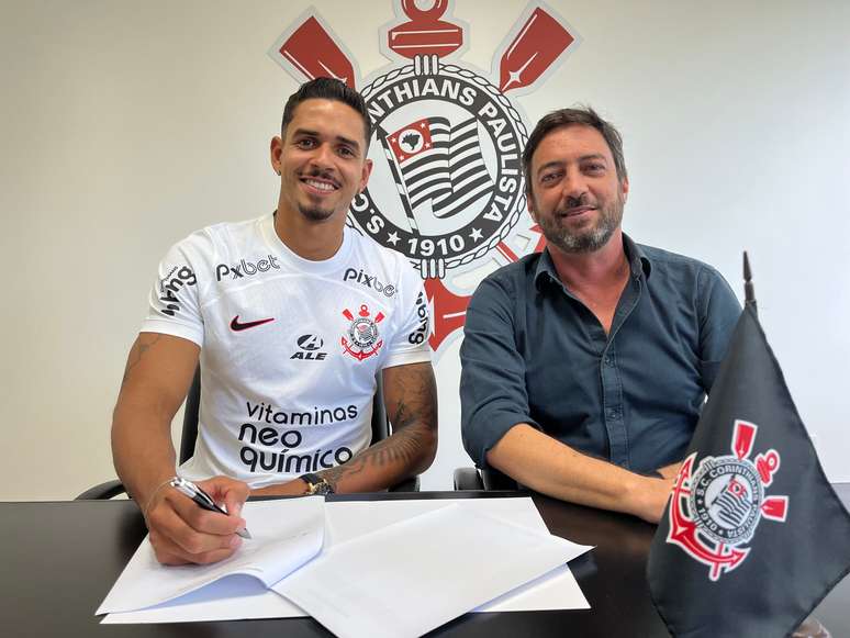 Corinthians pode ter alívio milionário na folha salarial - Lance!