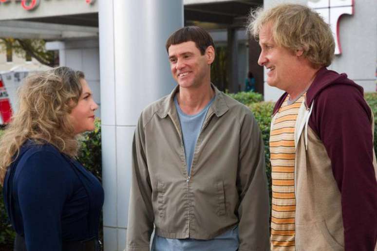 Cena do filme 'Debi & Loide com Jim Carrey e Jeff Daniels.