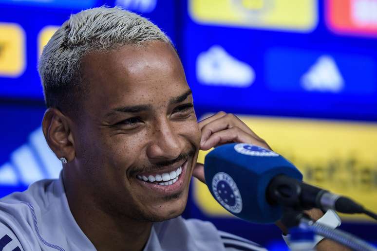 Jogador concedeu entrevista coletiva nesta quinta-feira 