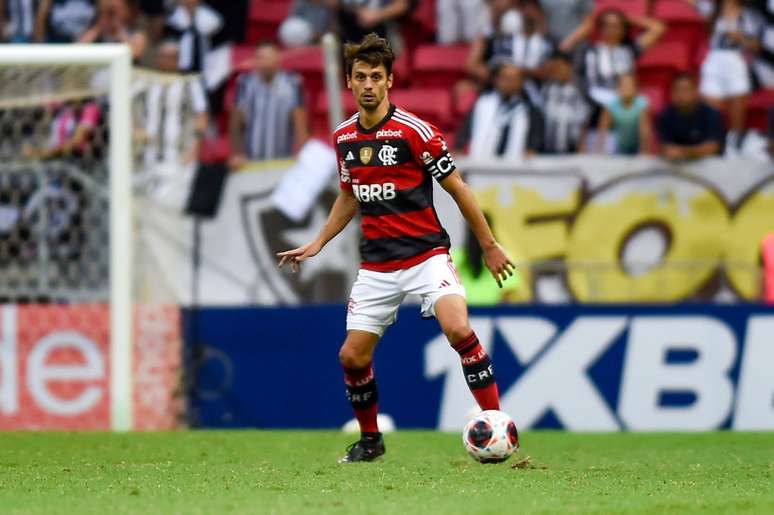 Rodrigo Caio não viaja para Belo Horizonte para jogo contra o Atlético –