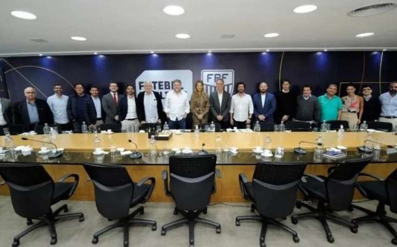 Reunião de dirigentes dos integrantes da Liga Forte Futebol em São Paulo —