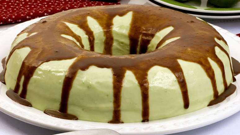 Pudim-gelatina de lim&atilde;o