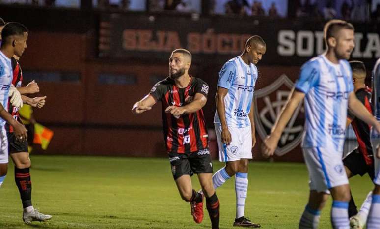 Vit&oacute;ria precisa apenas de um empate para reassumir lideran&ccedil;a da S&eacute;rie B &ndash;