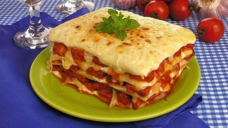Lasanha de calabresa