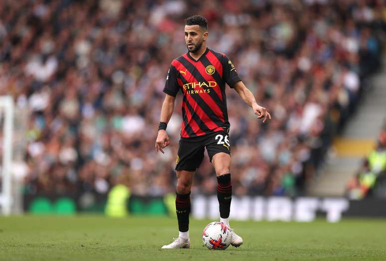 Mahrez chega ao Al Ahli após cinco anos no Manchester City (Ryan Pierse/Getty Images)