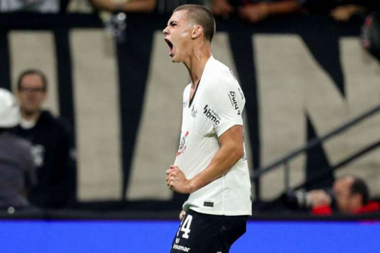 Corinthians pode ter alívio milionário na folha salarial - Lance!