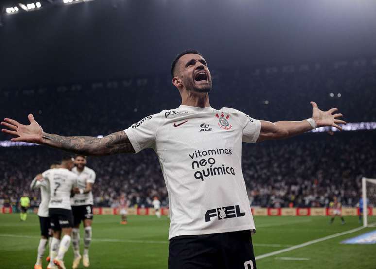 Corinthians vence Newell's de virada pela Sul-Americana - Lance!