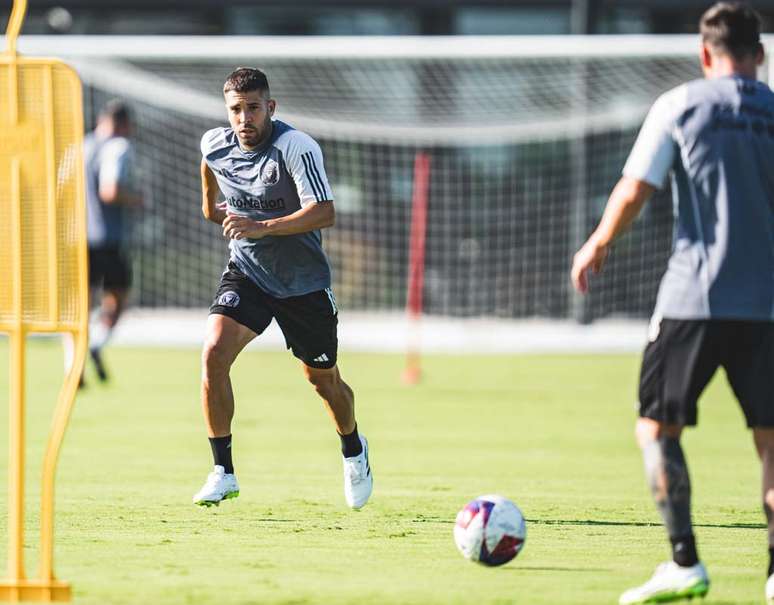 Assistir a um jogo de futebol do Orlando City - 2023