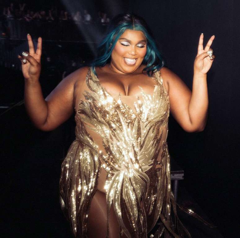 Lizzo processada pelas suas dançarinas por assédio sexual