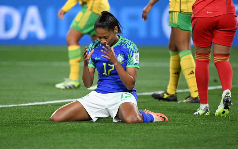 Com gol no final do jogo, França derrota a Seleção Brasileira na