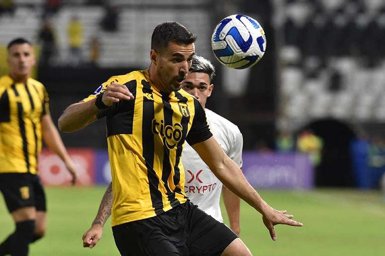 Danubio x Huracán: saiba onde assistir ao vivo ao jogo de hoje da Copa  Sul-Americana