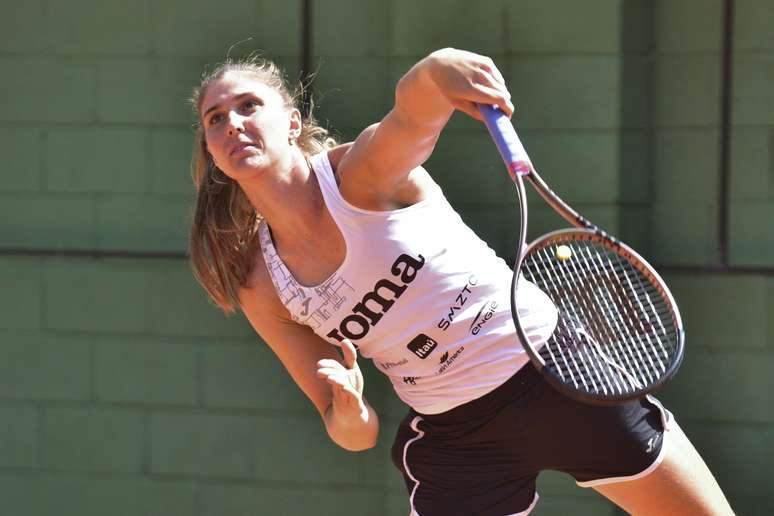 Após 3 horas de jogo, Bia Haddad é eliminada do WTA 1000 de Montreal