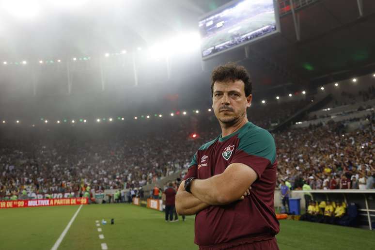 Técnico do Fluminense e interino da seleção brasileira, Fernando Diniz espera que o Tricolor não fique abalado com a perseguição da Conmebol ao craque Marcelo