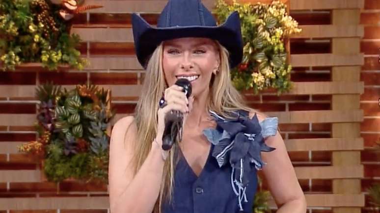 Adriane Galisteu em 'A Fazenda 14' (Reprodu&ccedil;&atilde;o/Record TV)