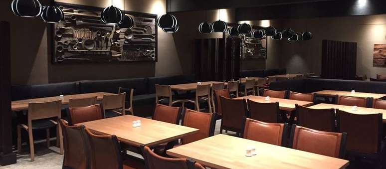 Aberto o dia todo, o Monte Bianco serve pizzas e massas