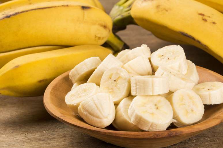 Bananas são frutas fáceis de incluir em receitas 