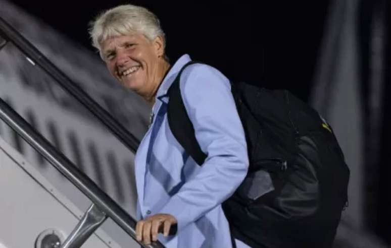 Pia Sundhage não viaja de volta ao Brasil