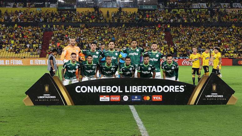 Ele foi campeão pelo Palmeiras e agora está sofrendo na Europa por este  motivo