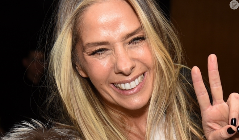 Indireta? Adriane Galisteu &eacute; acusada de alfinetar Xuxa e &eacute; apoiada na web: 'O amor da vida de Senna'.