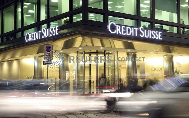 O logotipo do Credit Suisse é visto na sede no centro de Milão
09/03/2016
REUTERS/Stefano Rellandini