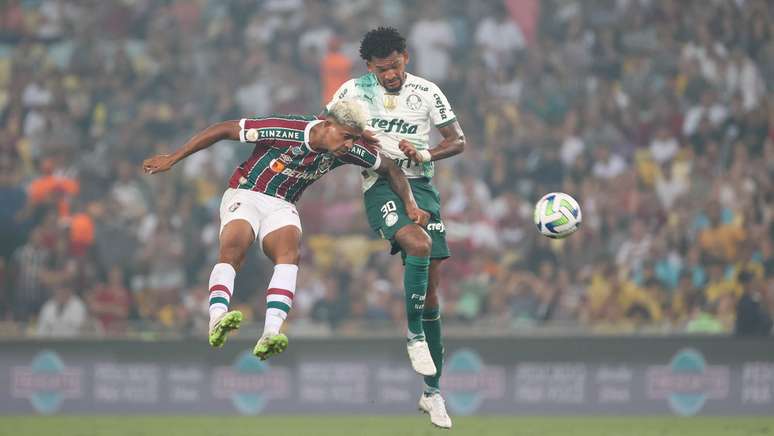 Jailson é expulso, e Palmeiras perde de virada na Libertadores