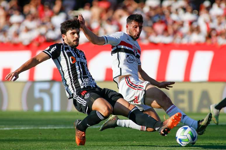 Agora é ir para o Morumbi e jogar com 10 Zagueiros