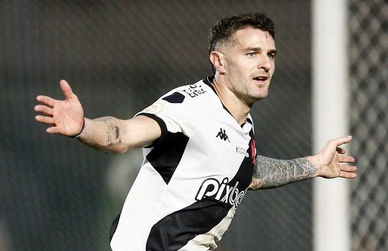 Confira dados do atacante Pablo Vegetti, novo reforço do Vasco