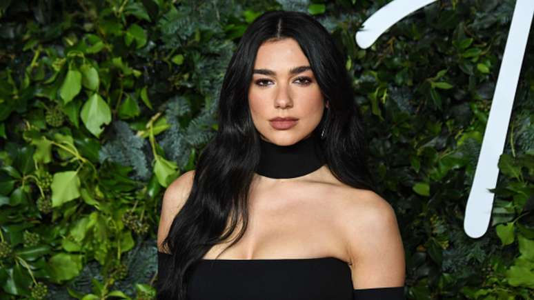 Dua Lipa confirma novo álbum para 2024