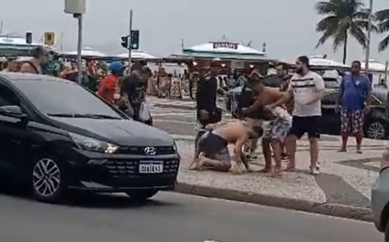 Três são detidos após briga entre torcedores do Fluminense e Argentinos Juniors no RJ