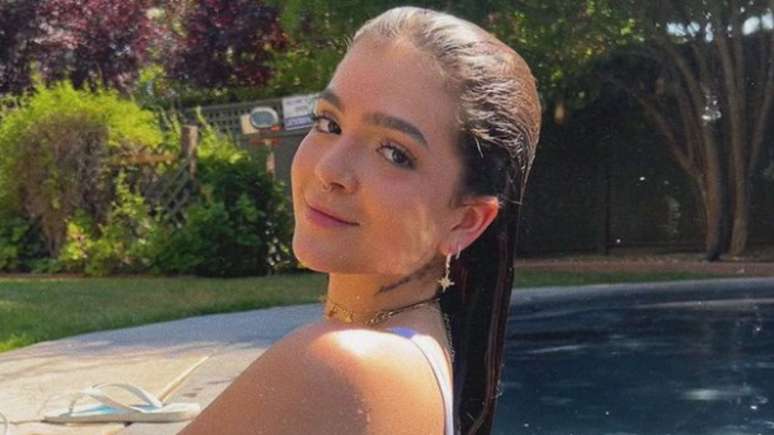 Pregnant?  Mel Maia poses in a bathing suit and fans suspect a small belly