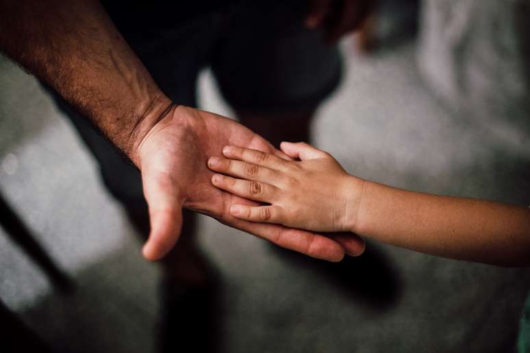 What does astrology reveal about the relationship between parents and children