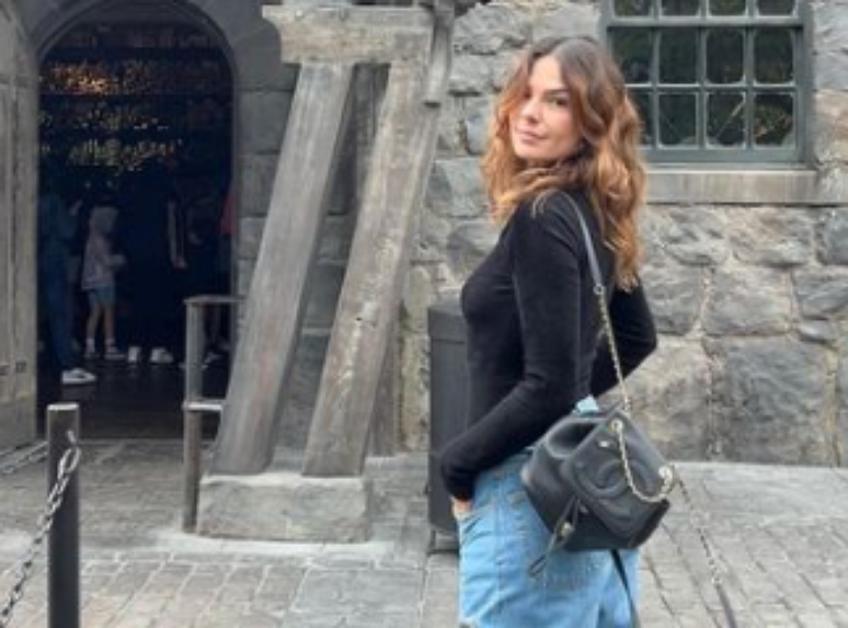 Isis Valverde sues lawyers after alleged leaked nudes
