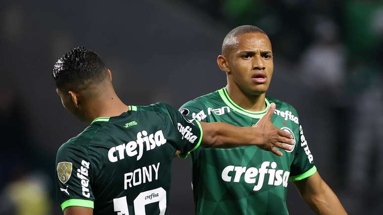 Palmeiras tem rodado o elenco, mas titulares seguem com bem mais minutos em  campo