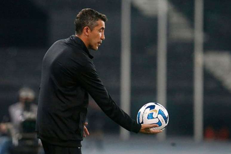 Bruno Lage passou por mais uma fase da Sula no comando do Botafogo –