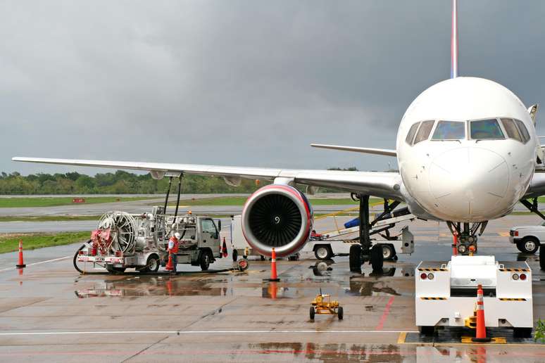 Energia das aeronaves ainda vem de combustíveis fósseis