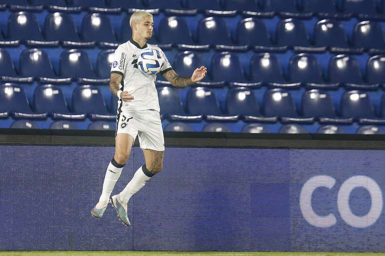 Tiago Nunes relaciona empate do Botafogo com inexperiência do