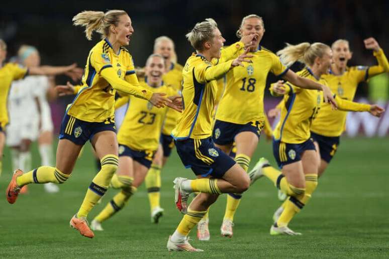 Suecas eliminaram as americanas e agora tentarão superar as japonesas, donas da melhor campanha desta Copa –