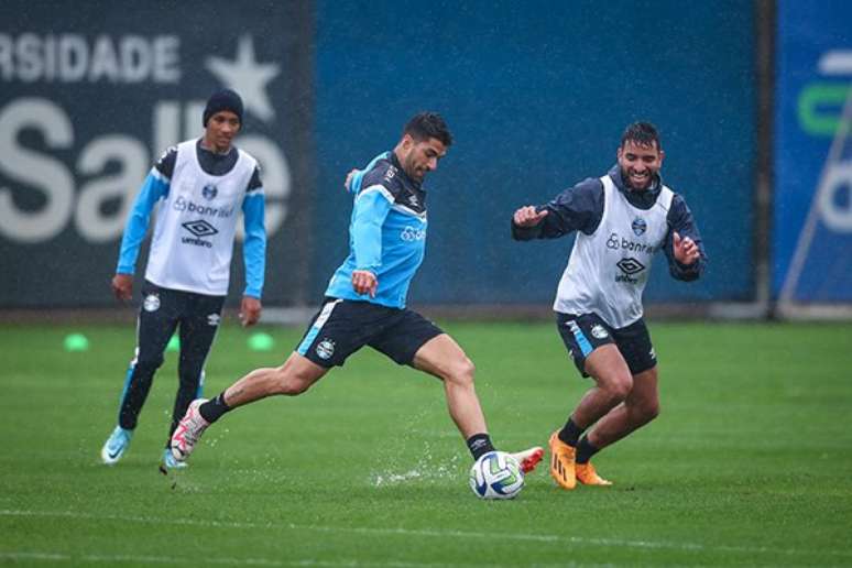 Grêmio tem quatro retornos no grupo para jogo contra o Botafogo